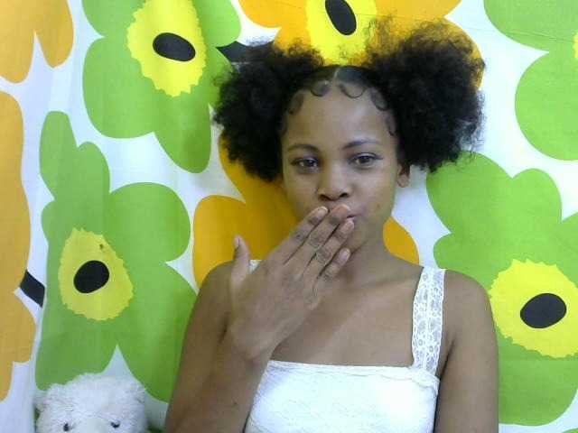 Live sex webcam photo for Hortenca #275864743