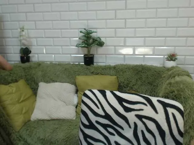 Live sex webcam photo for Hot-vasilisa #274247802