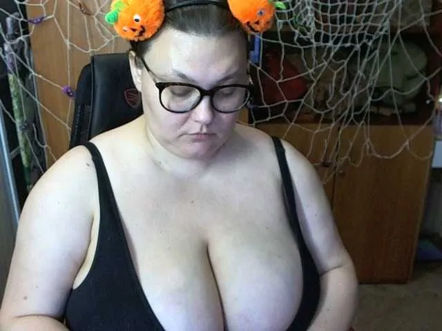 Live sex webcam photo for HotAlexa #276560296