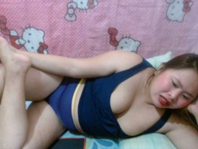 Live sex webcam photo for HotAngelica #274134779