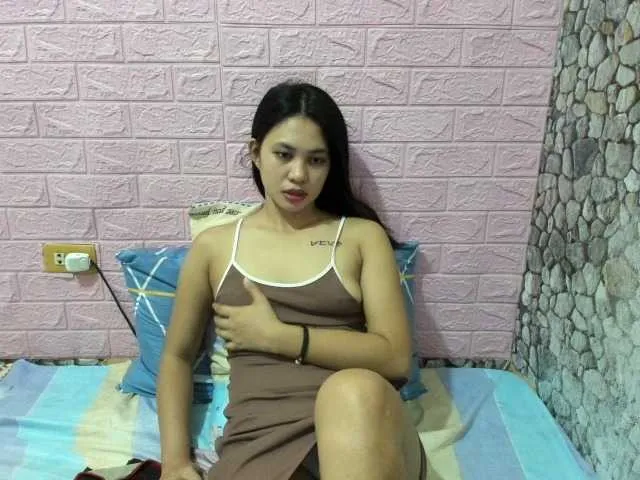 Live sex webcam photo for HotAshley24 #276247977