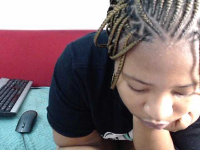 Live sex webcam photo for HotAss9512 #288051226