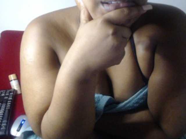 Live sex webcam photo for HotAss9512 #288051232