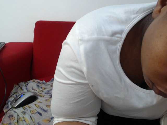 Live sex webcam photo for HotAss9512 #288051243