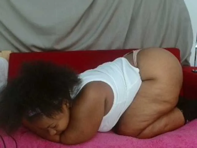 Live sex webcam photo for HotAss9512 #288051314