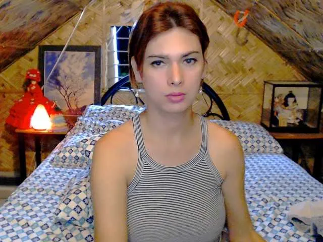 Live sex webcam photo for HotBeautyQuen #292307290