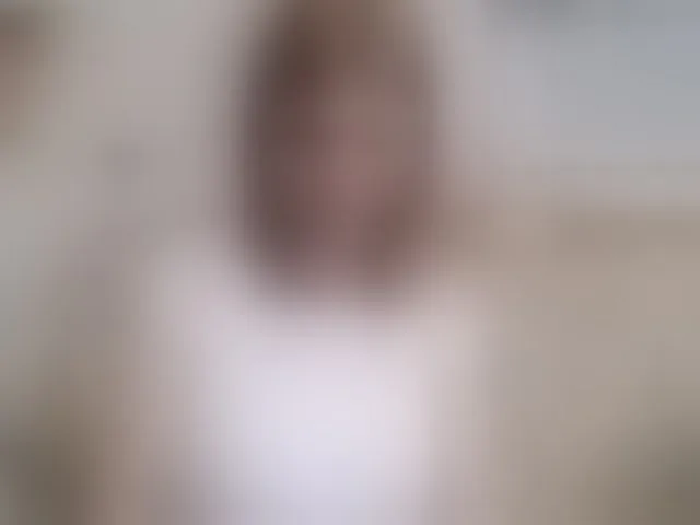 Live sex webcam photo for HotBeautyQuen #292687775