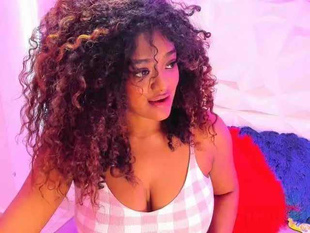 Live sex webcam photo for HotBigTits #272000705