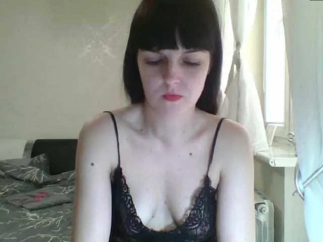 Live sex webcam photo for HotBrianna #293308276