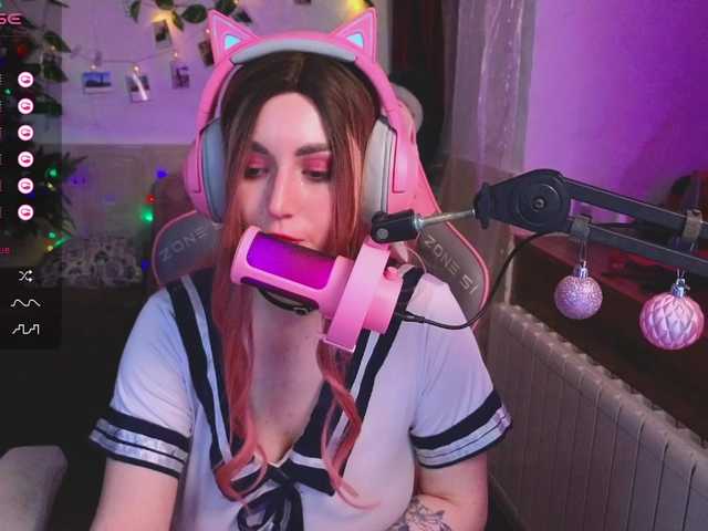 Live sex webcam photo for HotDemonic #290239380