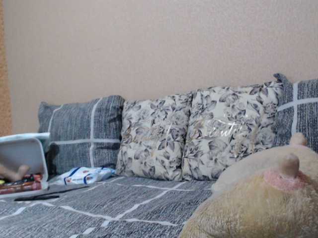 Live sex webcam photo for HotDreammm #275641733