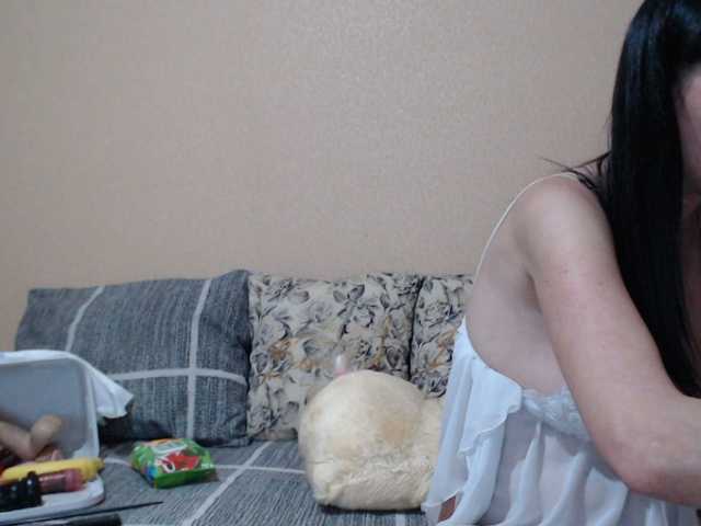 Live sex webcam photo for HotDreammm #276749046