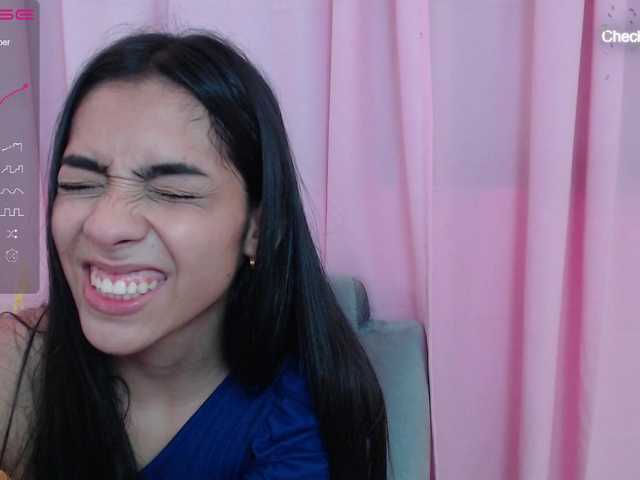 Live sex webcam photo for HotEmmaH #275745921