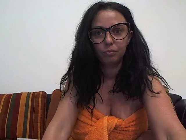 Live sex webcam photo for HotErikka #275508276