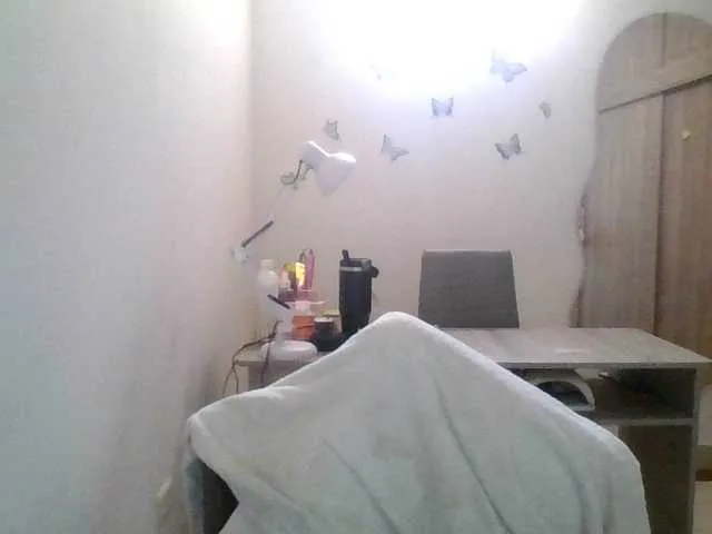 Live sex webcam photo for HotGiirl #290758688