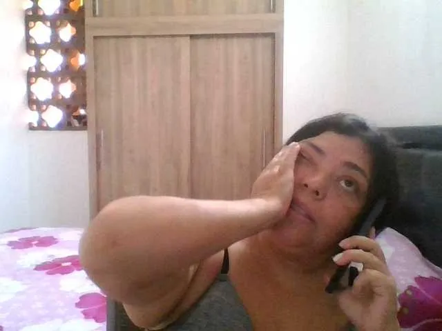 Live sex webcam photo for HotGiirl #291271860