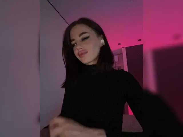 Live sex webcam photo for HotGirlEva #290866096