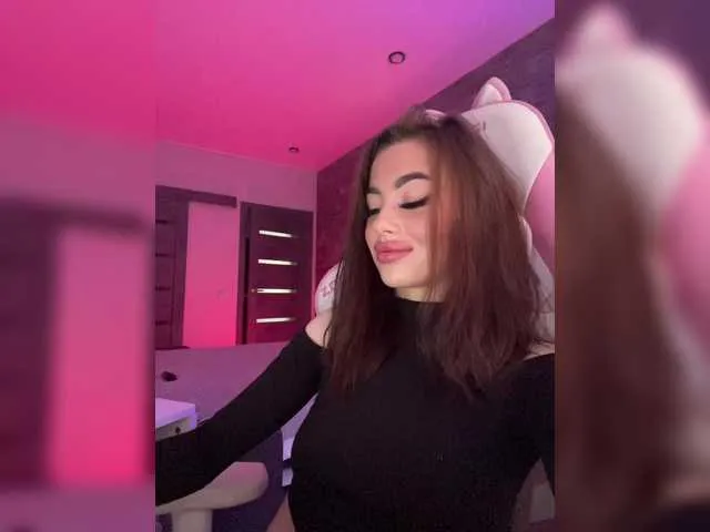 Live sex webcam photo for HotGirlEva #291681360