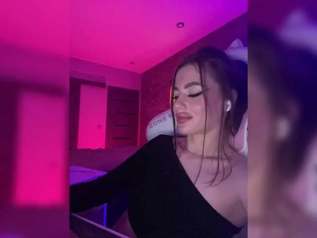 Live sex webcam photo for HotGirlEva #291795078