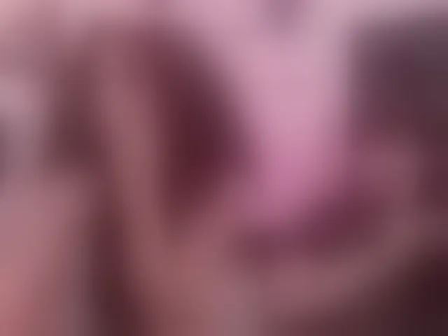 Live sex webcam photo for HotHoneyChile #292380444