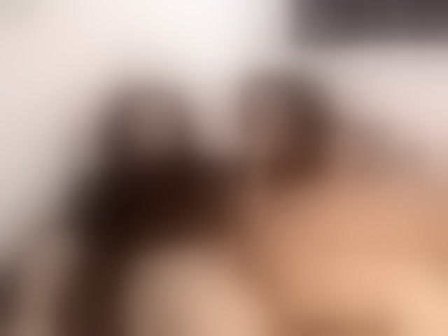 Live sex webcam photo for HotHoneyChile #294195506