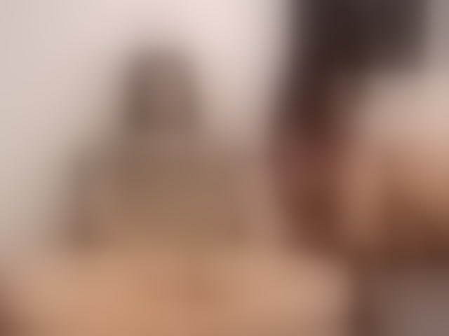 Live sex webcam photo for HotHoneyChile #294226594