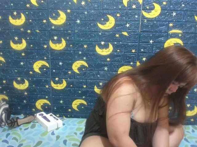 Live sex webcam photo for HotJoan271 #272944590
