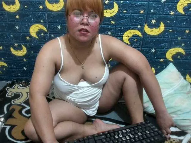 Live sex webcam photo for HotJoan271 #273329713