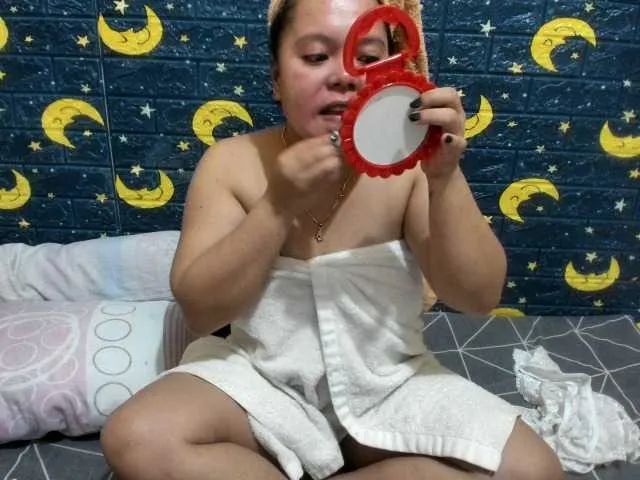 Live sex webcam photo for HotJoan271 #273697349