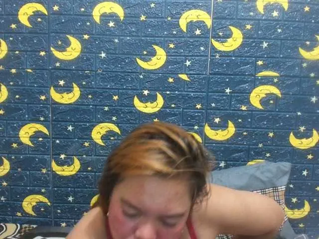 Live sex webcam photo for HotJoan271 #273931164