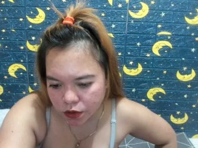 Live sex webcam photo for HotJoan271 #274020792