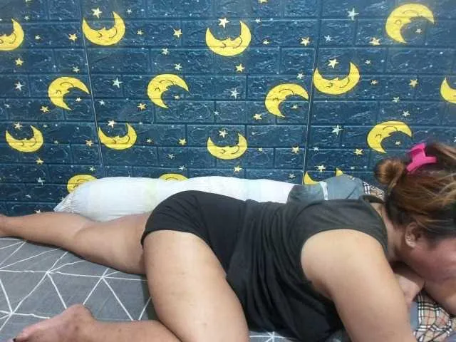 Live sex webcam photo for HotJoan271 #274220521