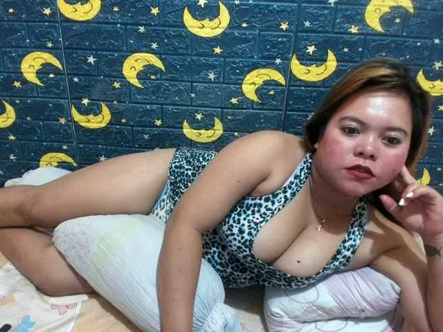 Live sex webcam photo for HotJoan271 #274283170