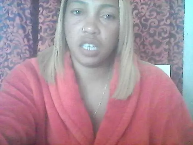 Live sex webcam photo for HotLilie #291331562