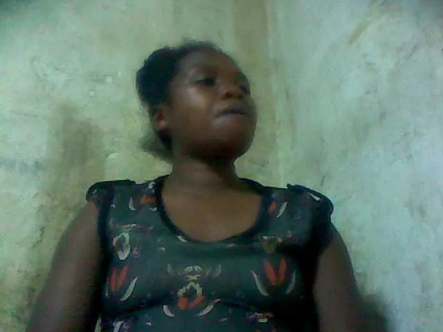 Live sex webcam photo for HotLipzPussy #272499545