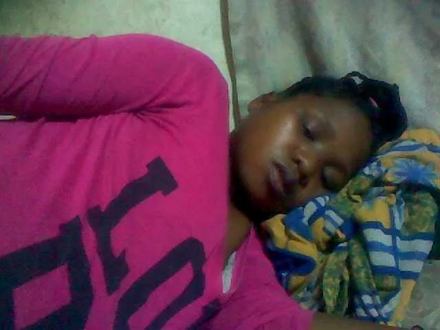 Live sex webcam photo for HotLipzPussy #272638141