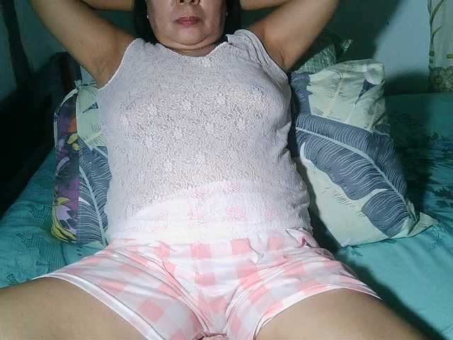 Live sex webcam photo for HotMama50 #294182260