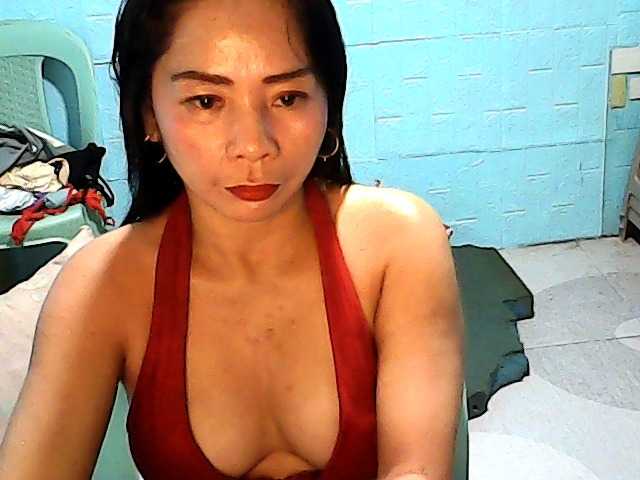 Live sex webcam photo for HotMamaPINAY #288386376