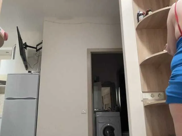 Live sex webcam photo for HotMilfPussy #277027766