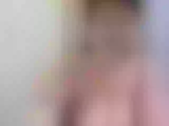 Live sex webcam photo for HotMilfPussy #277148406
