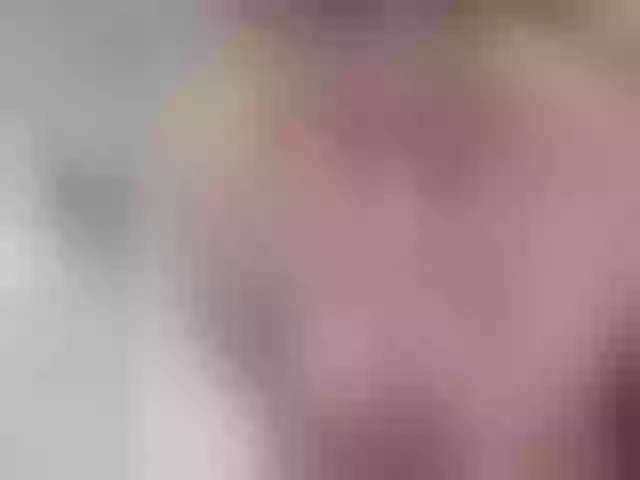 Live sex webcam photo for HotMilfPussy #277417095