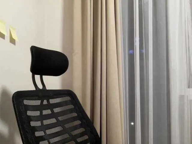 Live sex webcam photo for HotMilfPussy #277504391