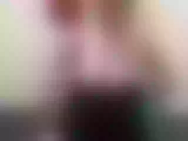 Live sex webcam photo for HotMilfPussy #290394026