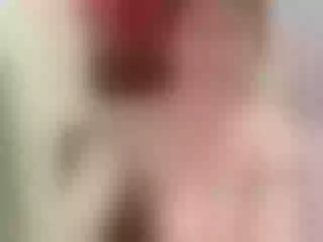 Live sex webcam photo for HotMilfPussy #290502804