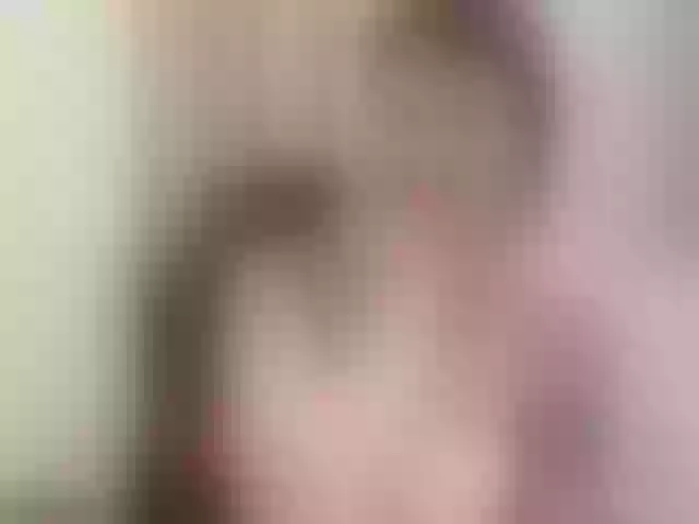 Live sex webcam photo for HotMilfPussy #290719635