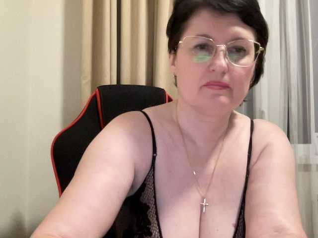 Live sex webcam photo for HotMilfPussy #290801624