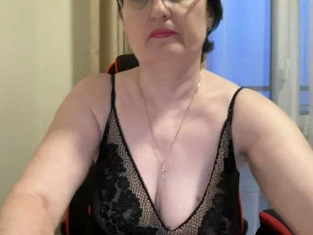 Live sex webcam photo for HotMilfPussy #291201176
