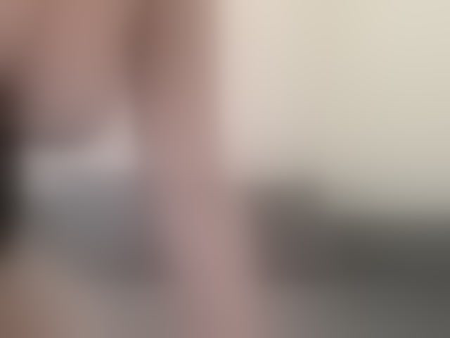 Live sex webcam photo for HotMilfPussy #293997647