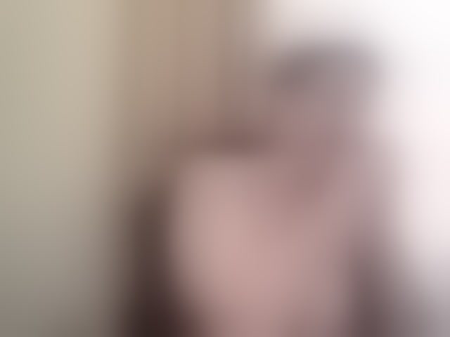 Live sex webcam photo for HotMilfPussy #294187387
