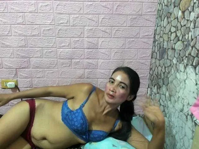 Live sex webcam photo for HotNica69 #276731883